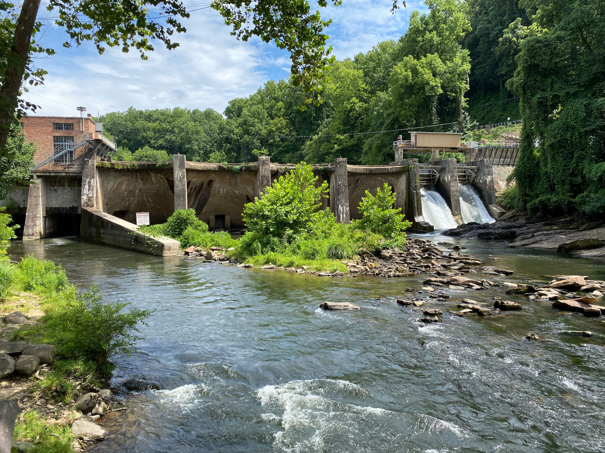 Ela-Dam_Oconaluftee-River_Erin-McCombs28-1-2048x1536.jpg